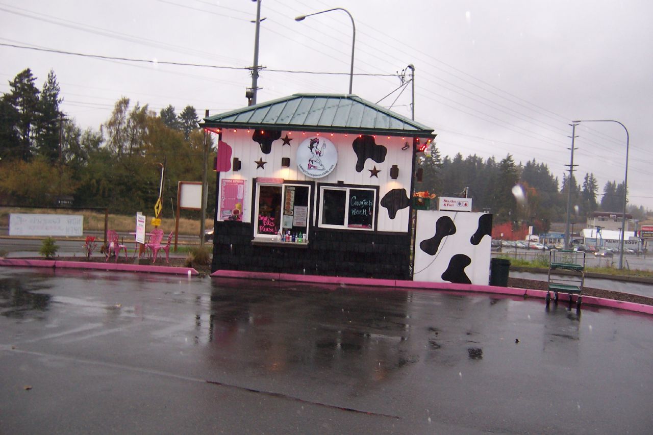 Lynnwood Espresso Stand For Sale 14523 Highway 99, Lynnwood WA